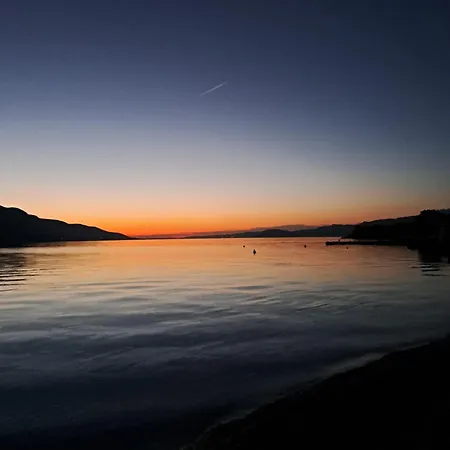 Tonino House Vikendica *