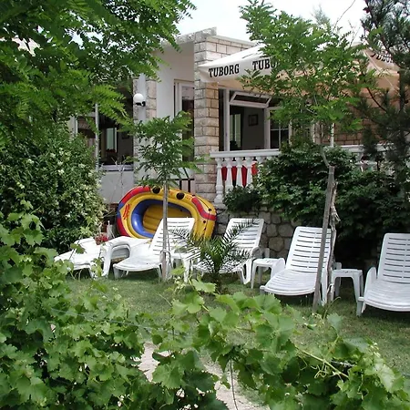 Tonino House *